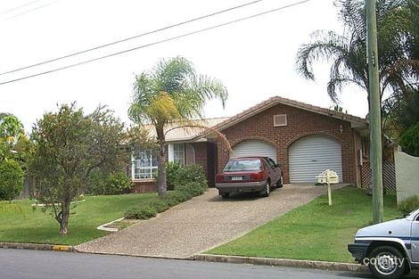 8 Canara St, Benowa, QLD 4217