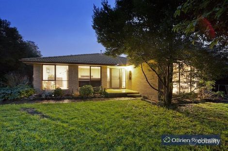 34 Ambleside Cres, Berwick, VIC 3806