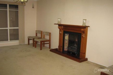 Property photo of 30 Brentwood Drive Avondale Heights VIC 3034