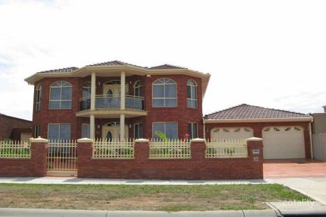 74 Wellesley Dr, Taylors Lakes, VIC 3038