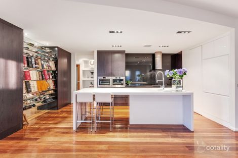 Property photo of 24 The Esplanade Taylors Hill VIC 3037