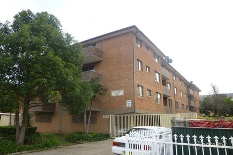 12/60 Harris St, Fairfield, NSW 2165