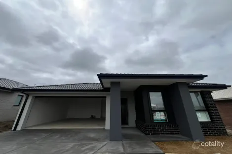 9 Halligan St, Lucas, VIC 3350