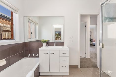 Property photo of 9 Kerford Crescent Point Cook VIC 3030