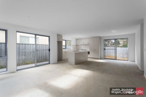 Property photo of 2/41 Jenner Avenue Cowes VIC 3922