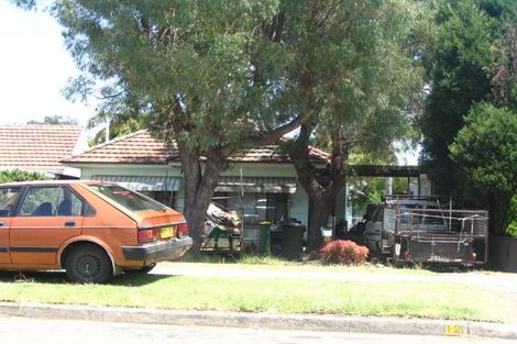 12 Lomond St, Guildford West, NSW 2161