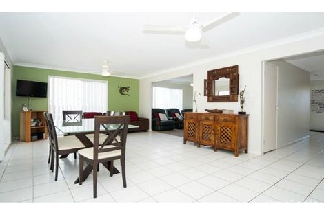 Property photo of 4 Taske Rise Pacific Pines QLD 4211