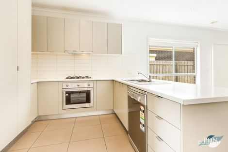 Property photo of 2/26 Georgia Crescent Werribee VIC 3030