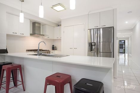 Property photo of 10 Clarence Place Sippy Downs QLD 4556