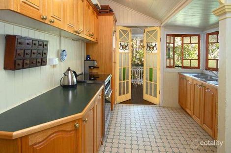 Property photo of 100 Alkoomie Street Wynnum QLD 4178