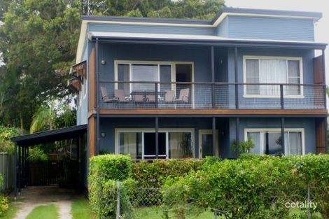 Property photo of 30 Marandowie Drive Iluka NSW 2466