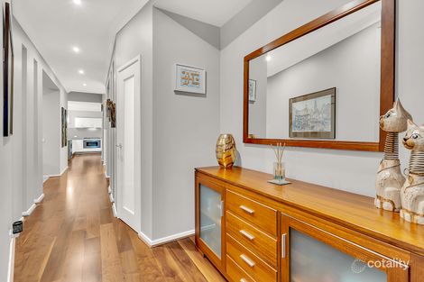 Property photo of 5 Fletcher Road Craigieburn VIC 3064