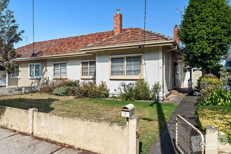 Property photo of 7 Yarrabin Street Brunswick West VIC 3055