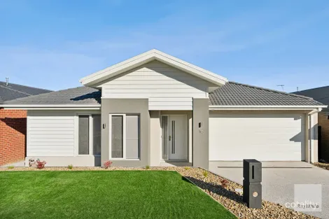 Property photo of 16 Cattlecrossing Way Sunbury VIC 3429