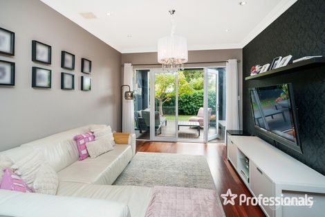 Property photo of 25 Deakin Street Bassendean WA 6054