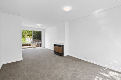 Property photo of 74 Eggleston Crescent Chifley ACT 2606