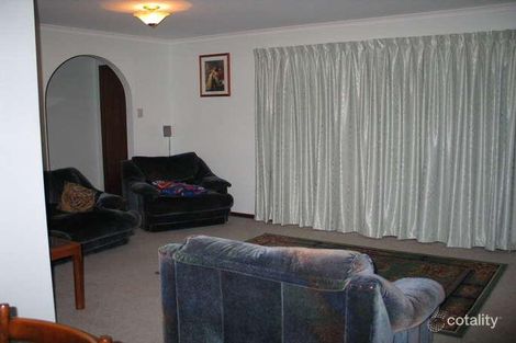 Property photo of 21 Jenolan Crescent Hillbank SA 5112