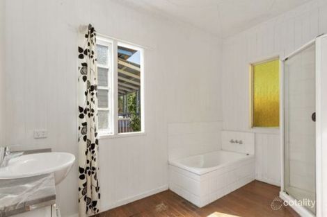 47 Albemarle St, Yeerongpilly, QLD 4105