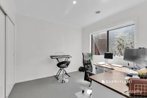 Property photo of 28 Pablo Drive Clyde North VIC 3978