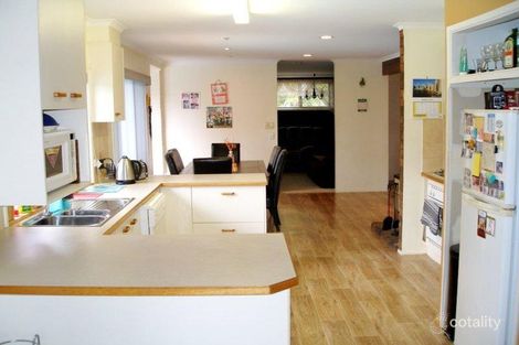 Property photo of 147 Springwood Road Springwood QLD 4127