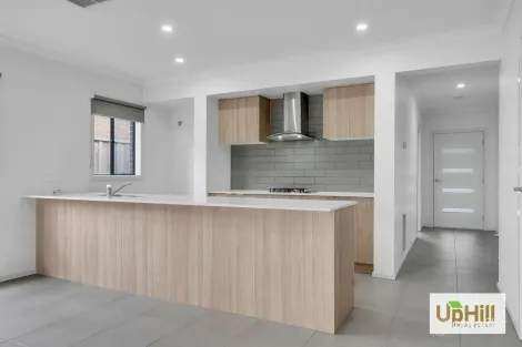 Property photo of 23 Seahawk Crescent Clyde North VIC 3978