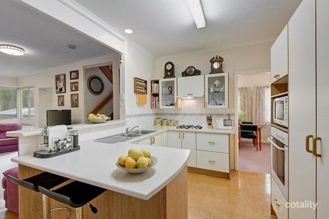 Property photo of 16 Glenview Road Doncaster East VIC 3109