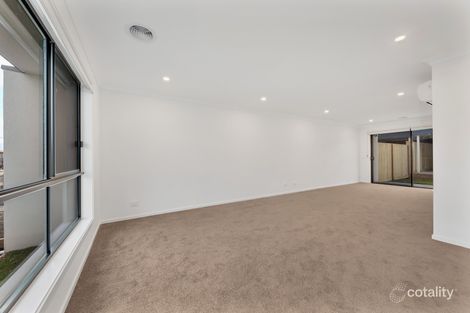 Property photo of 9 Woko Walk Wollert VIC 3750