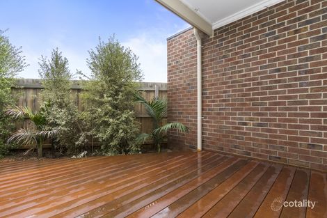 Property photo of 2/8 Carmarthen Close Werribee VIC 3030