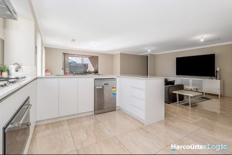 Property photo of 35 Nesbit Drive Haynes WA 6112