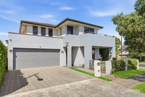 27 Maiden St, Ropes Crossing, NSW 2760