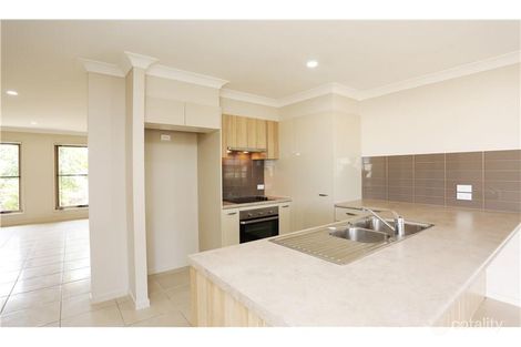 19 Milly Cct, Ormeau, QLD 4208