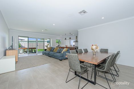 19 Mulwarrie Rd, Martin, WA 6110