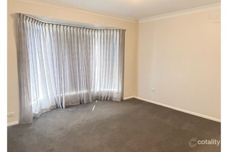 Property photo of 30 Woomera Place Glenfield Park NSW 2650