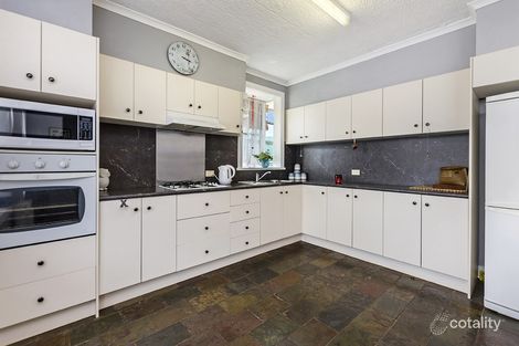 Property photo of 37 Kenna Avenue Hamilton VIC 3300