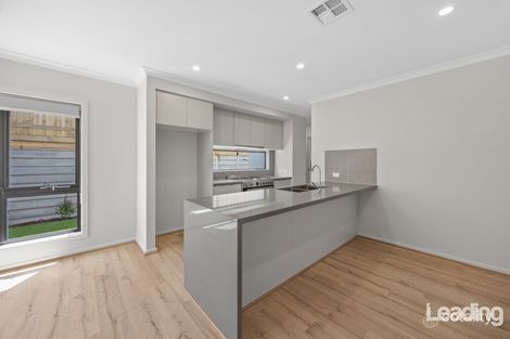 Property photo of 23 Hammermill Drive Sunbury VIC 3429