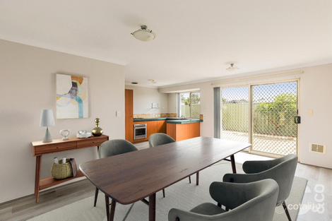 Property photo of 6 Hueston Lookout Leda WA 6170