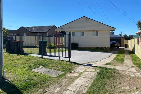 Property photo of 39 Bencubbin Street Sadleir NSW 2168