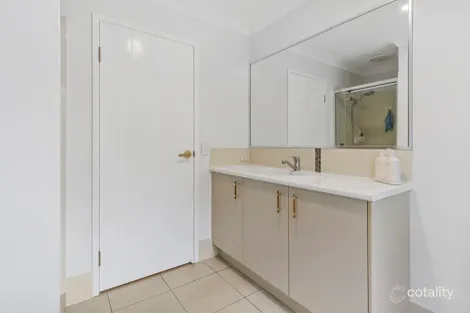 Property photo of 83 Little Mountain Drive Little Mountain QLD 4551
