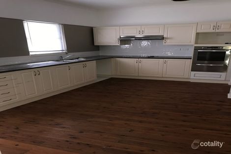 Property photo of 33 Bluett Crescent Turvey Park NSW 2650