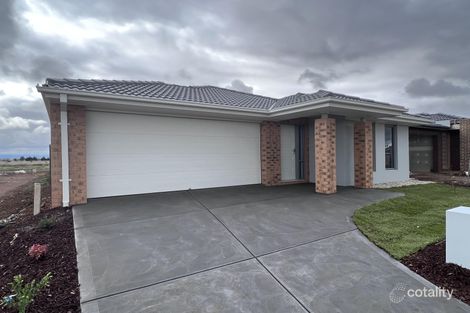 Property photo of 36 Unison Circuit Strathtulloh VIC 3338