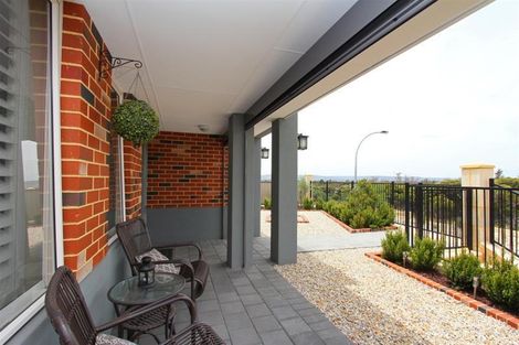 Property photo of 33 Bushside Drive Aveley WA 6069