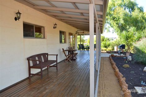 Property photo of 8 Howes Lane Gingin WA 6503