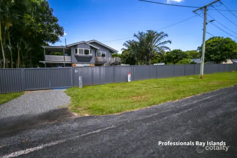12 Citron St, Macleay Island, QLD 4184