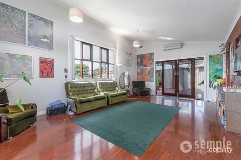 Property photo of 20 Ferdinand Crescent Coolbellup WA 6163