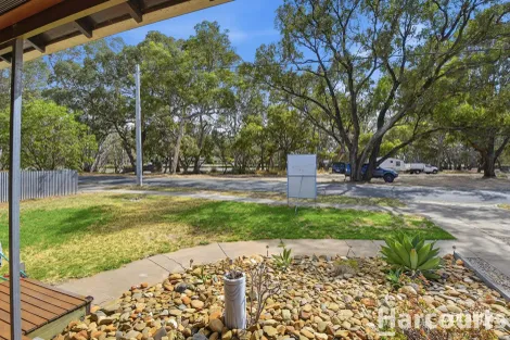 86 Craig Ave, Warracknabeal, VIC 3393