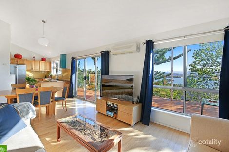 Property photo of 51 Hassan Street Lake Heights NSW 2502