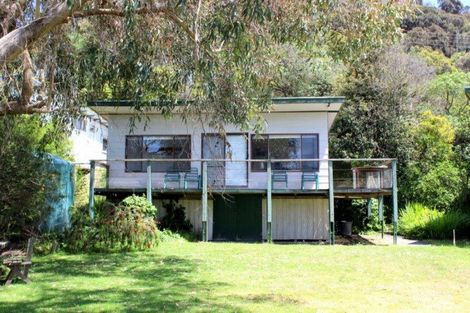 Property photo of 52 Bayside Drive Walkerville North VIC 3956