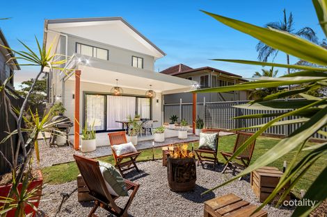 11 Eversleigh Rd, Scarborough, QLD 4020