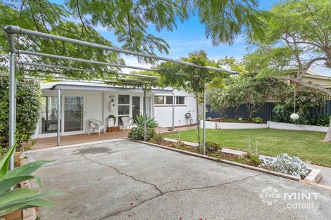 Property photo of 9 Taylor Street White Gum Valley WA 6162