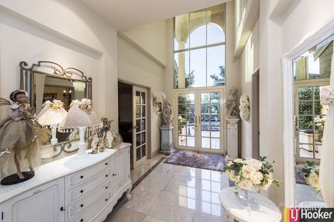 Property photo of 8 Rialto Place Halls Head WA 6210